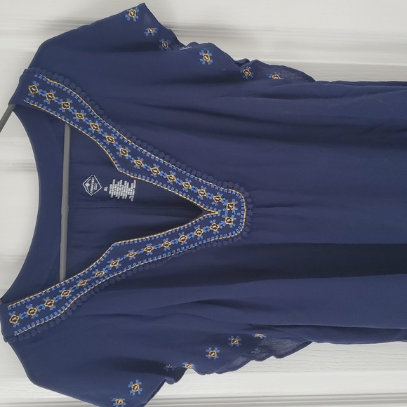 Top - Picture 3 of 4